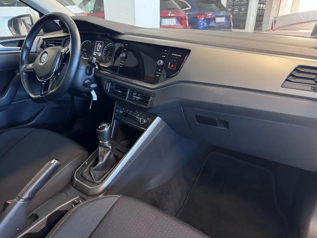 Volkswagen Polo usata a Messina (9)