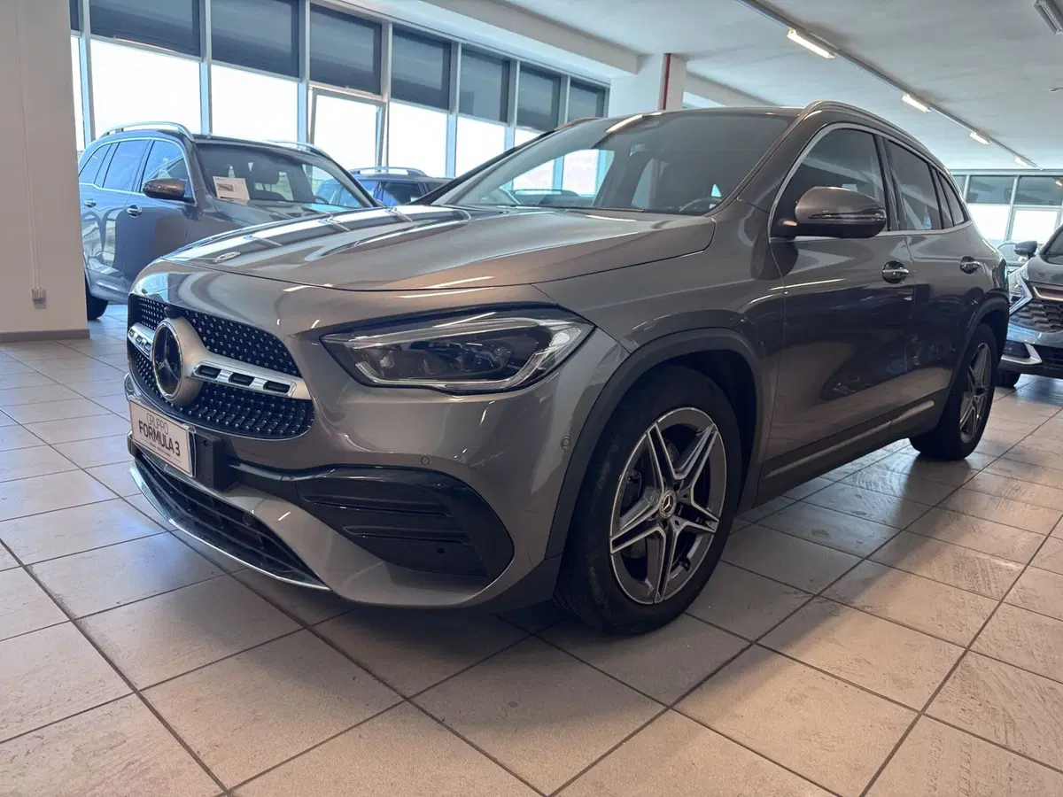 Mercedes-Benz GLA SUV usata a Messina