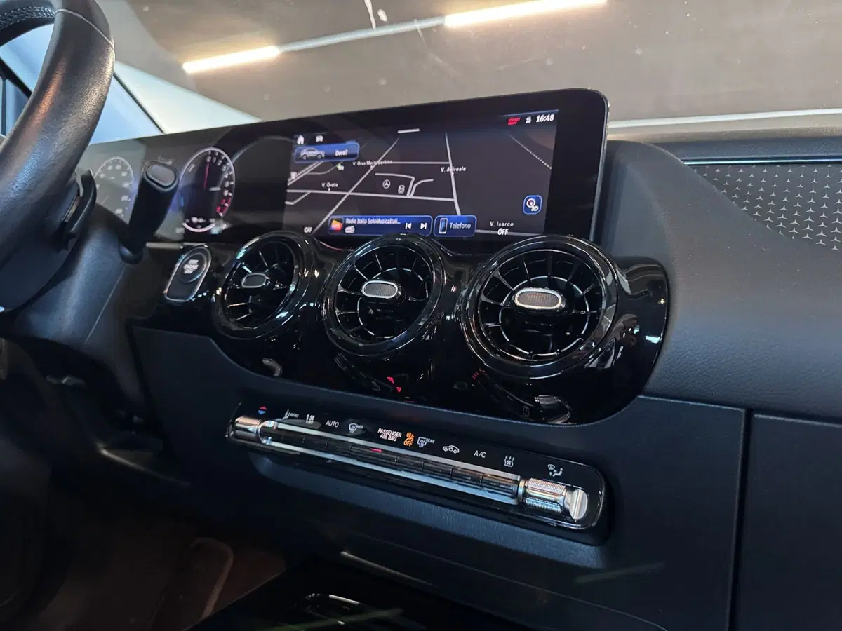 Mercedes-Benz GLA SUV usata a Messina (11)