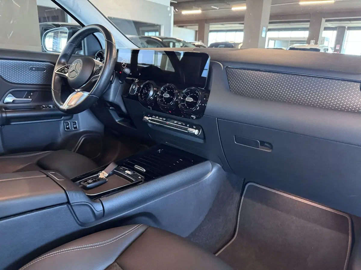 Mercedes-Benz GLA SUV usata a Messina (8)