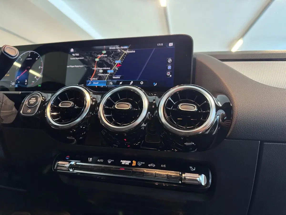 Mercedes-Benz GLA SUV usata a Messina (12)