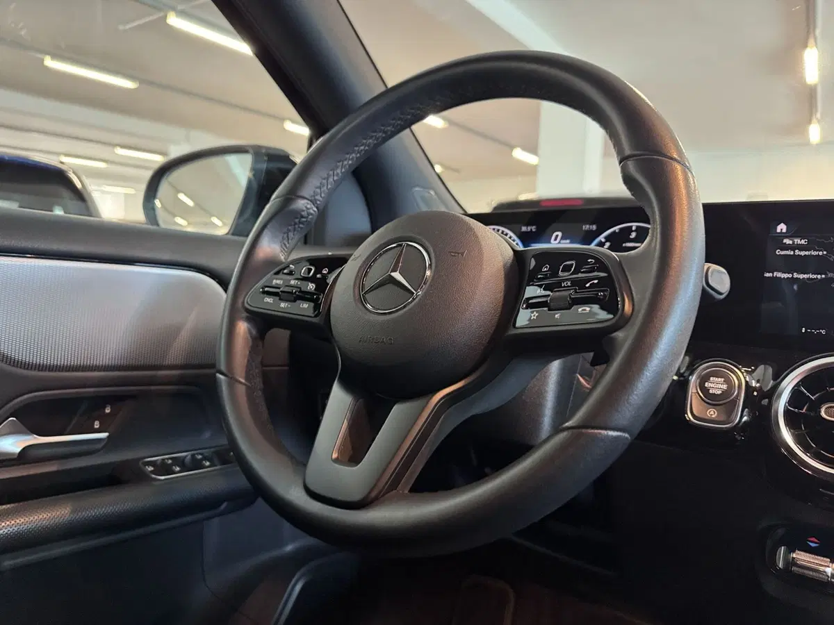 Mercedes-Benz GLA SUV usata a Messina (14)