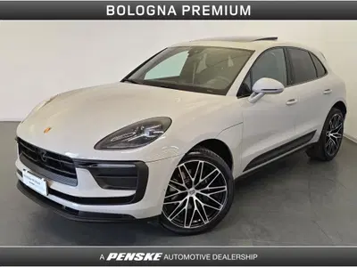 Porsche Macan 2.0 265cv pdk del 2022 usata a Casalecchio di Reno