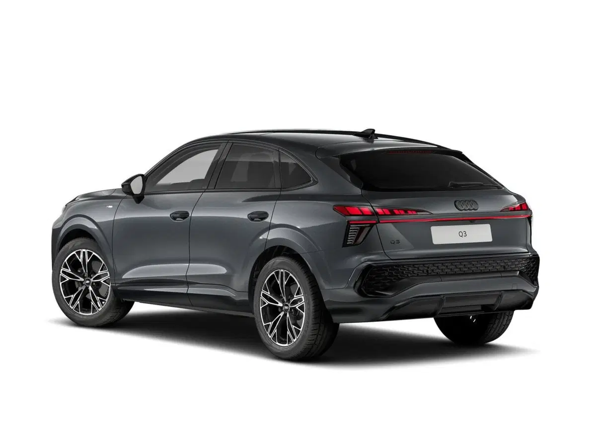 Audi Q3 Sportback nuova a Cuneo (5)
