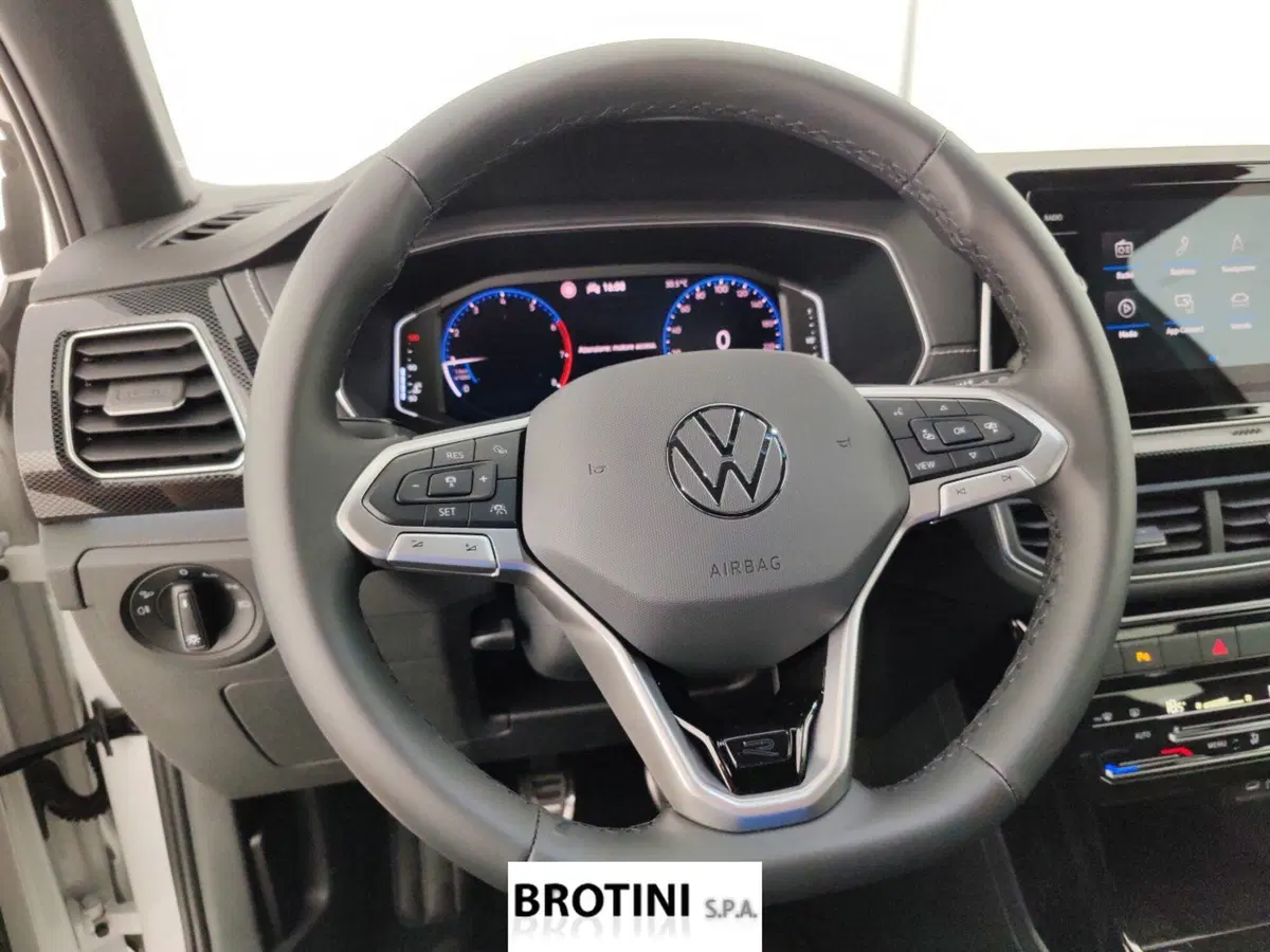 Volkswagen T-Cross nuova a Massa-Carrara (14)
