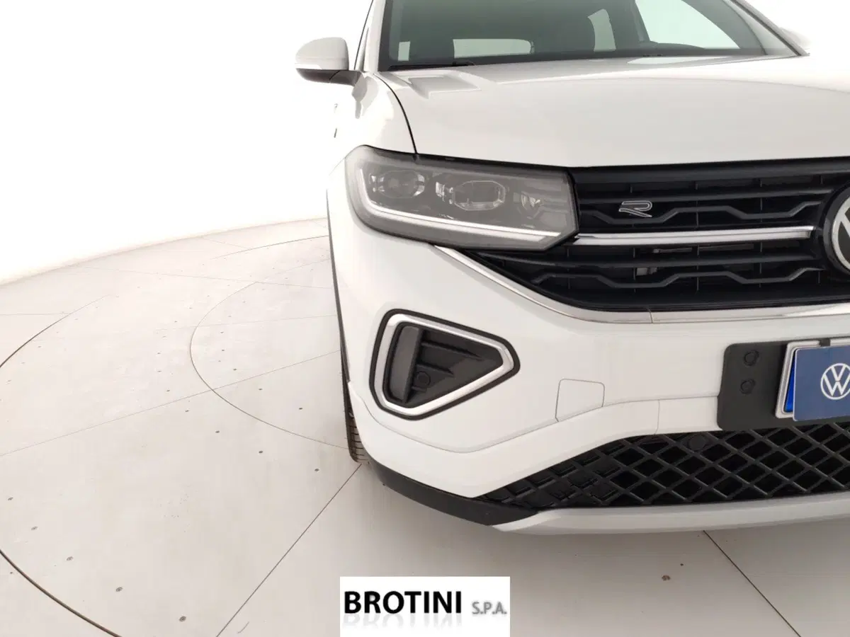 Volkswagen T-Cross nuova a Massa-Carrara (5)