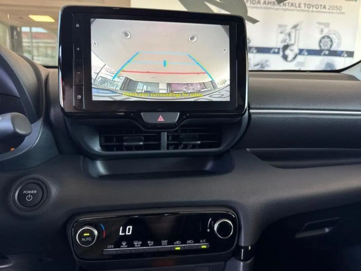 Toyota Yaris nuova a Perugia (9)