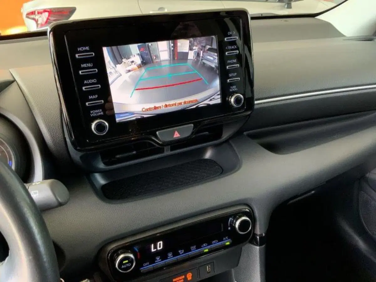 Toyota Yaris usata a Perugia (11)