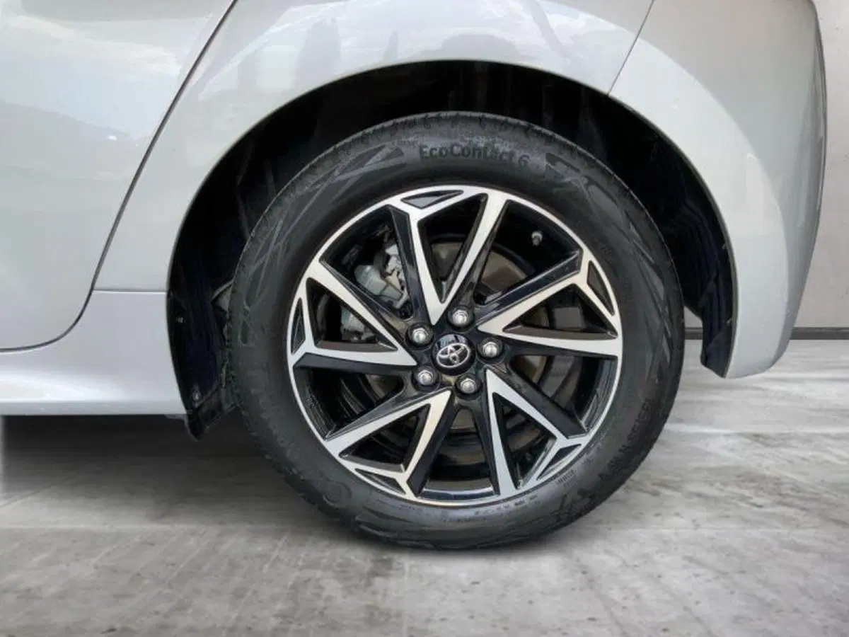 Toyota Yaris usata a Perugia (14)