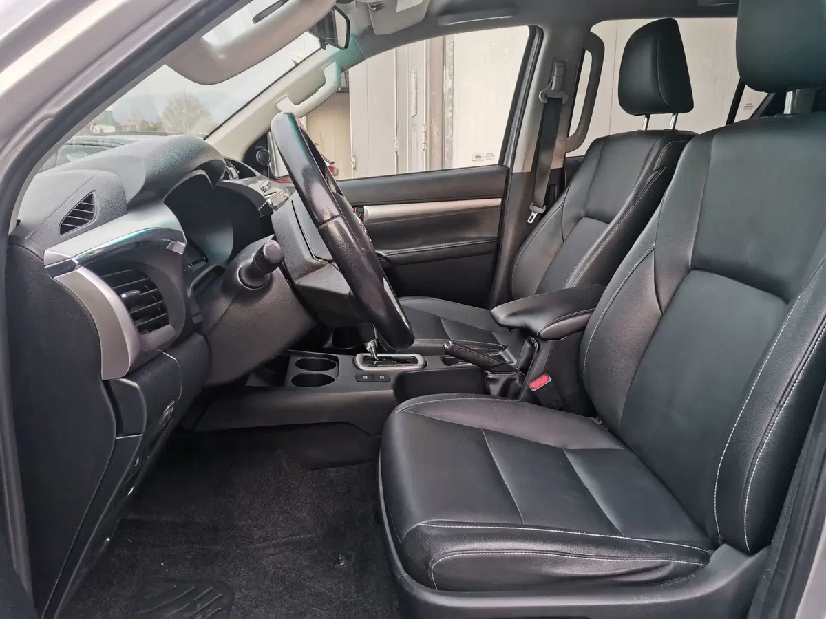 Toyota Hilux usata a Bergamo (15)