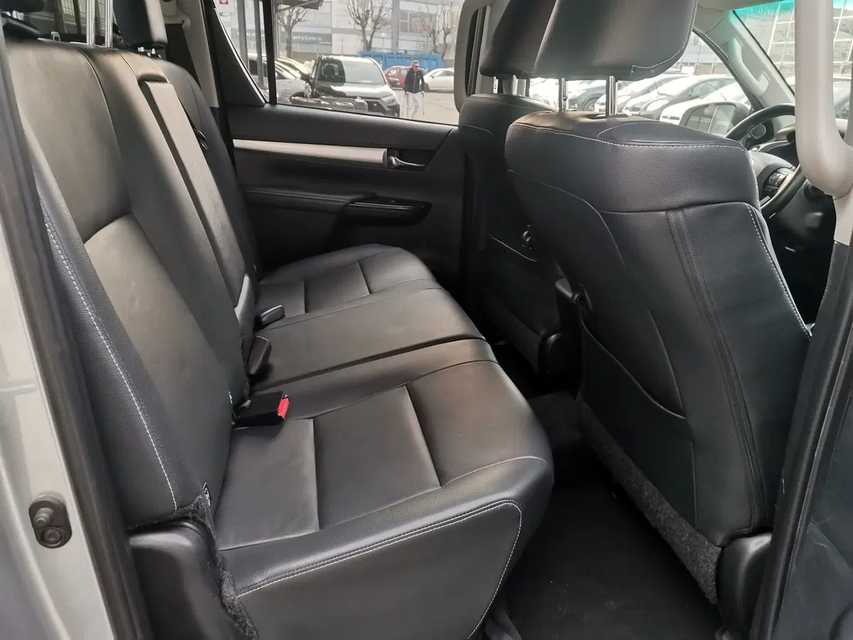 Toyota Hilux usata a Bergamo (8)