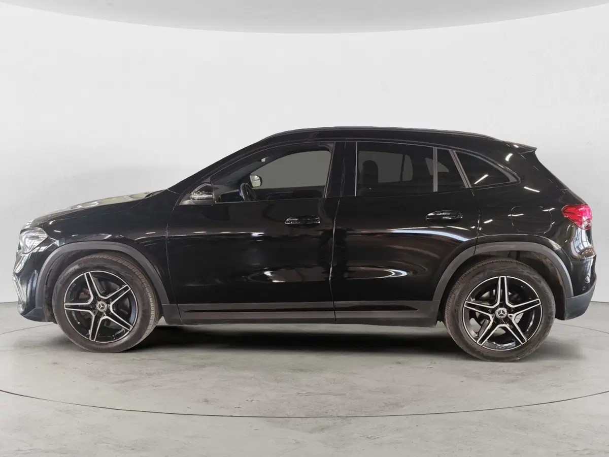 Mercedes-Benz GLA SUV usata a Monza e Brianza (2)