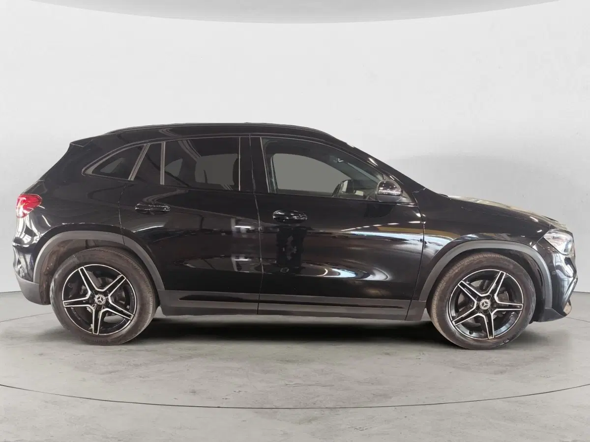 Mercedes-Benz GLA SUV usata a Monza e Brianza (6)