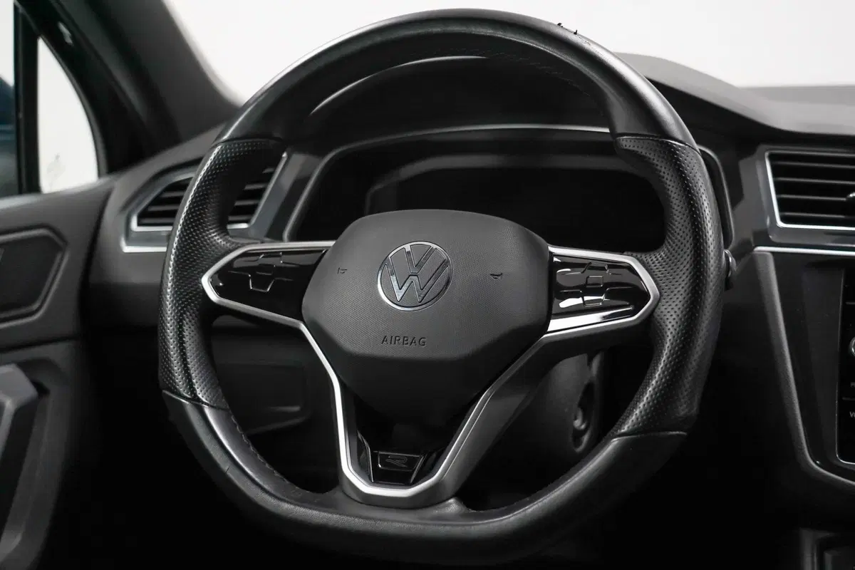 Volkswagen Tiguan usata a Varese (12)