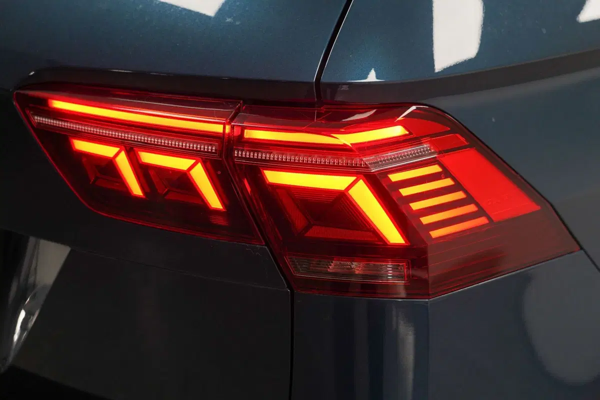 Volkswagen Tiguan usata a Varese (9)