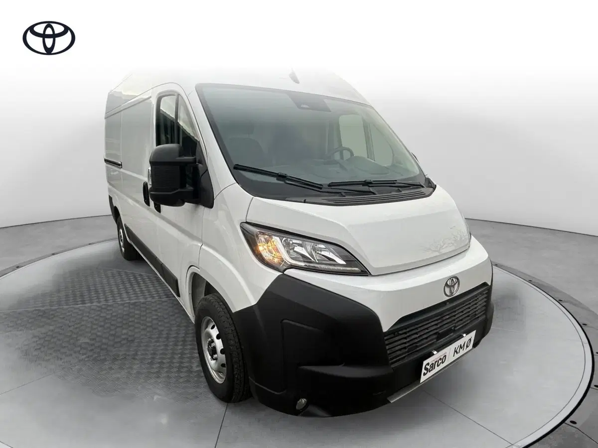 Toyota Proace Max Furgone nuova a Bergamo (20)