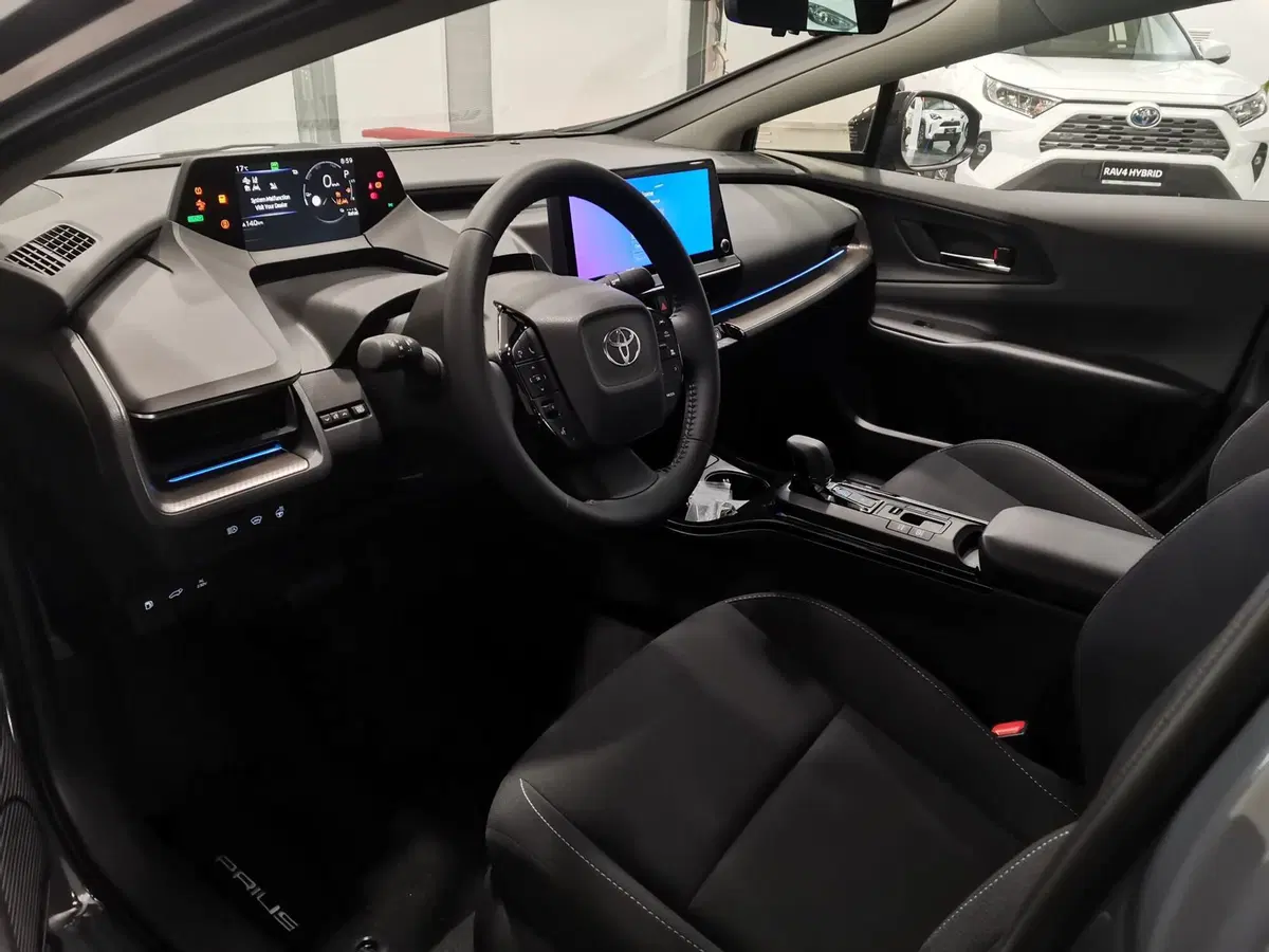 Toyota Prius nuova a Bergamo (11)