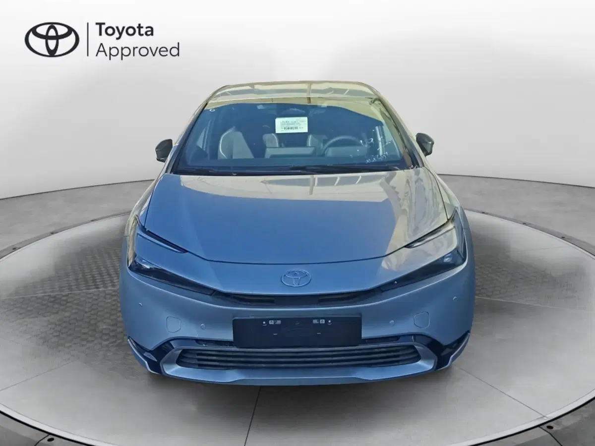 Toyota Prius nuova a Bergamo (2)