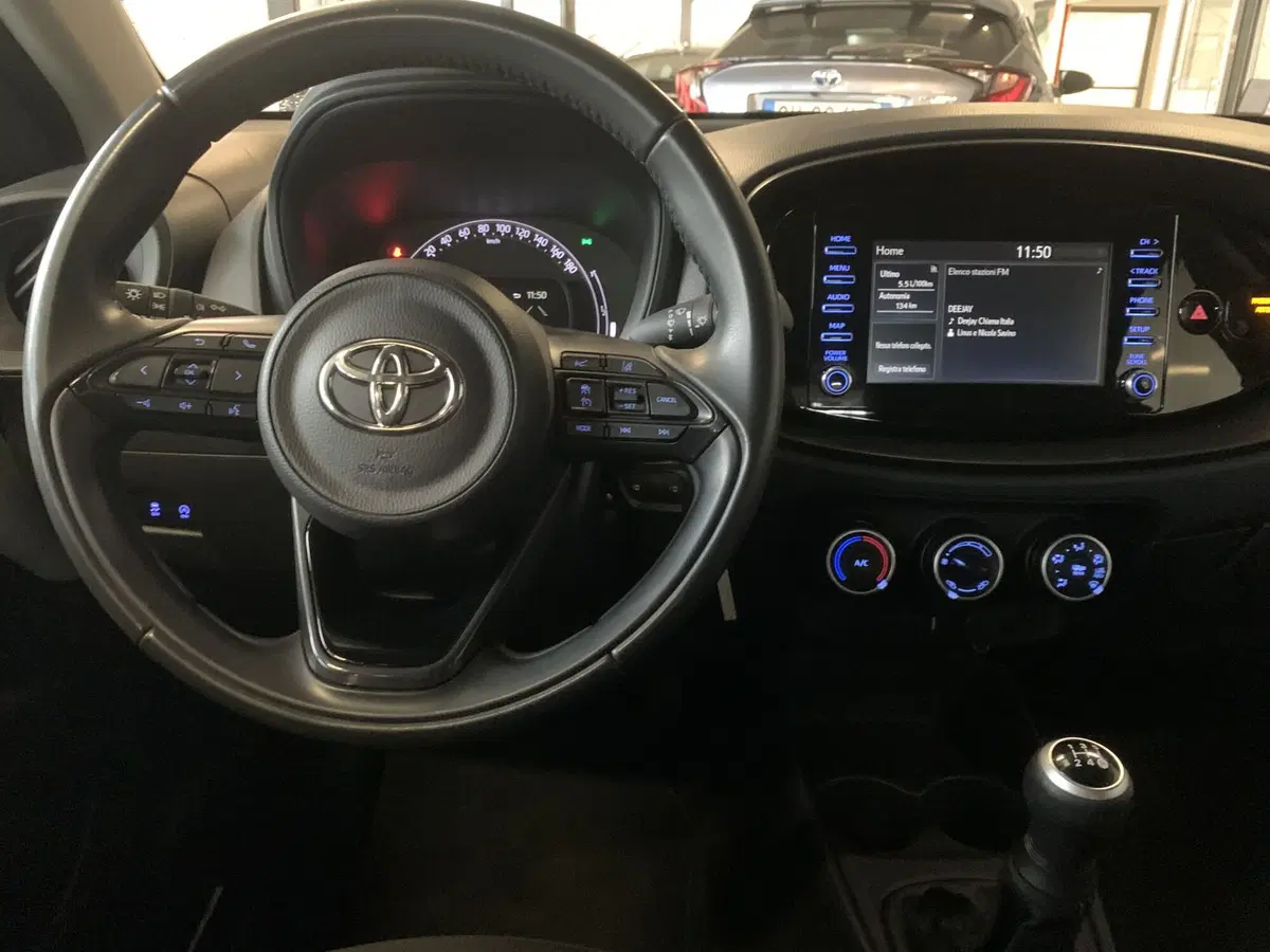 Toyota Aygo X usata a Bergamo (11)