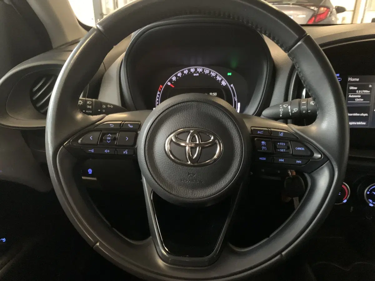 Toyota Aygo X usata a Bergamo (16)