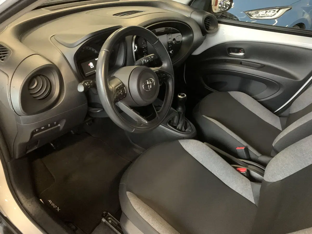 Toyota Aygo X usata a Bergamo (18)