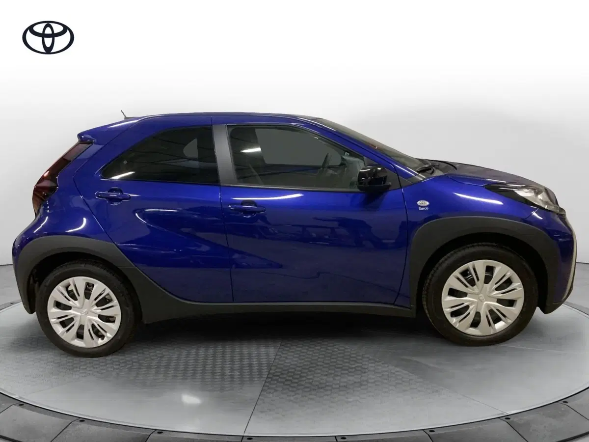 Toyota Aygo X nuova a Bergamo (13)