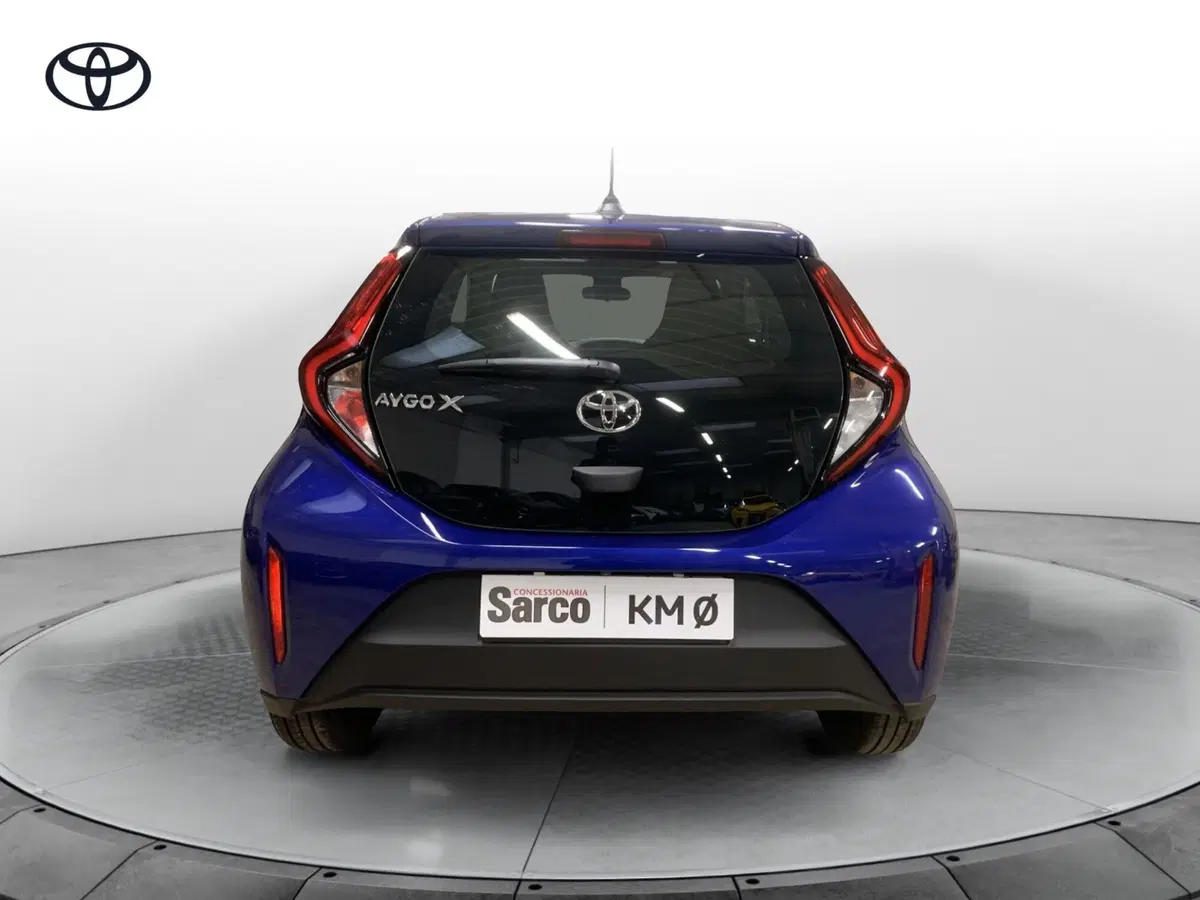 Toyota Aygo X nuova a Bergamo (3)