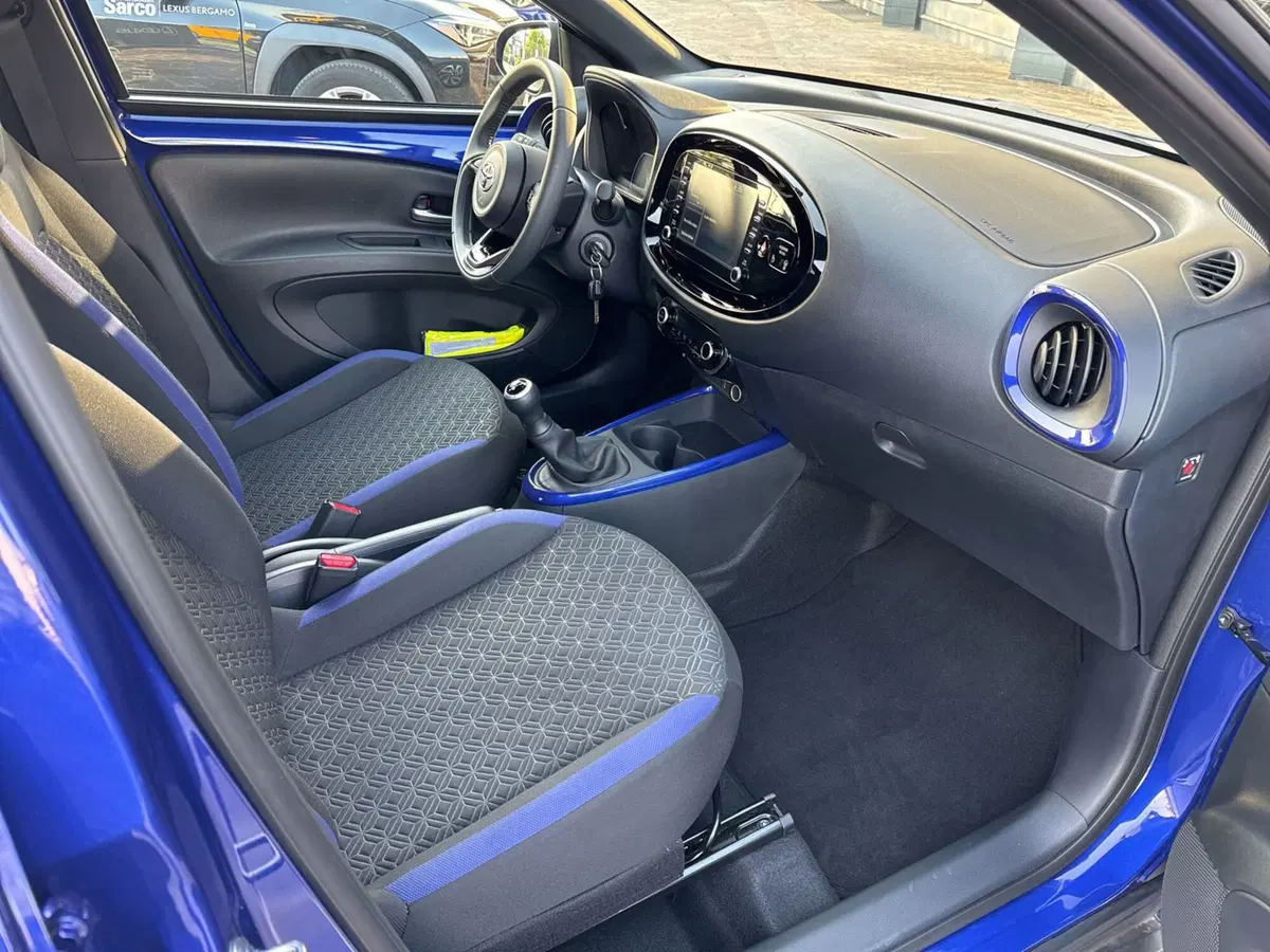Toyota Aygo X usata a Bergamo (17)
