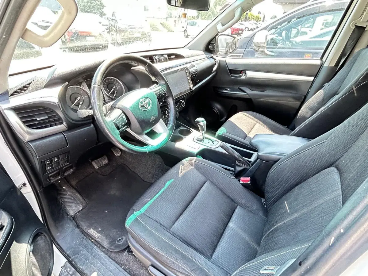 Toyota Hilux usata a Bergamo (6)