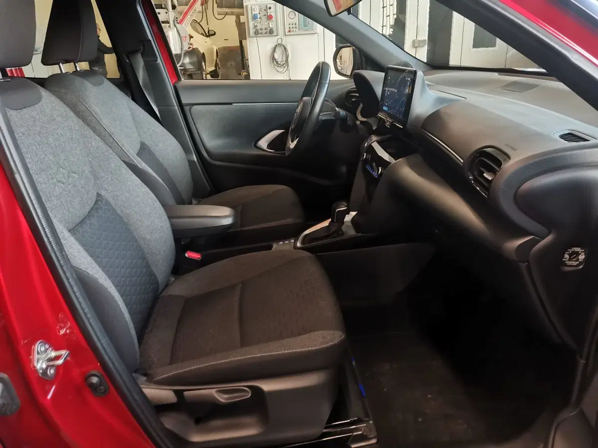 Toyota Yaris Cross usata a Bergamo (14)