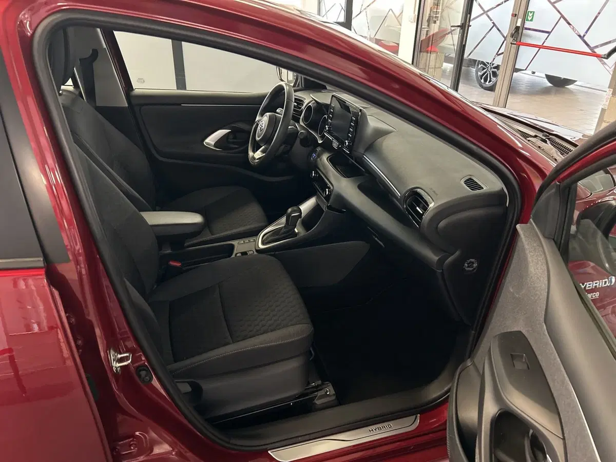 Toyota Yaris usata a Bergamo (7)