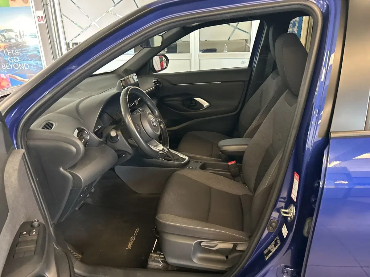 Toyota Yaris Cross usata a Bergamo (12)