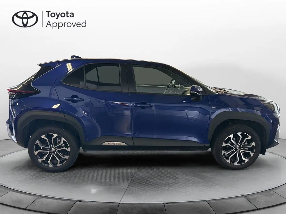 Toyota Yaris Cross usata a Bergamo (13)