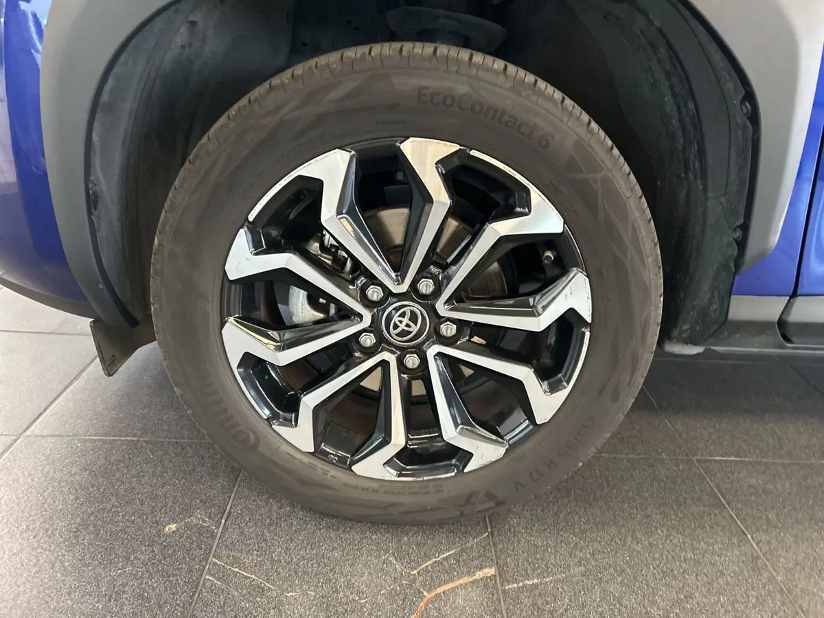 Toyota Yaris Cross usata a Bergamo (14)
