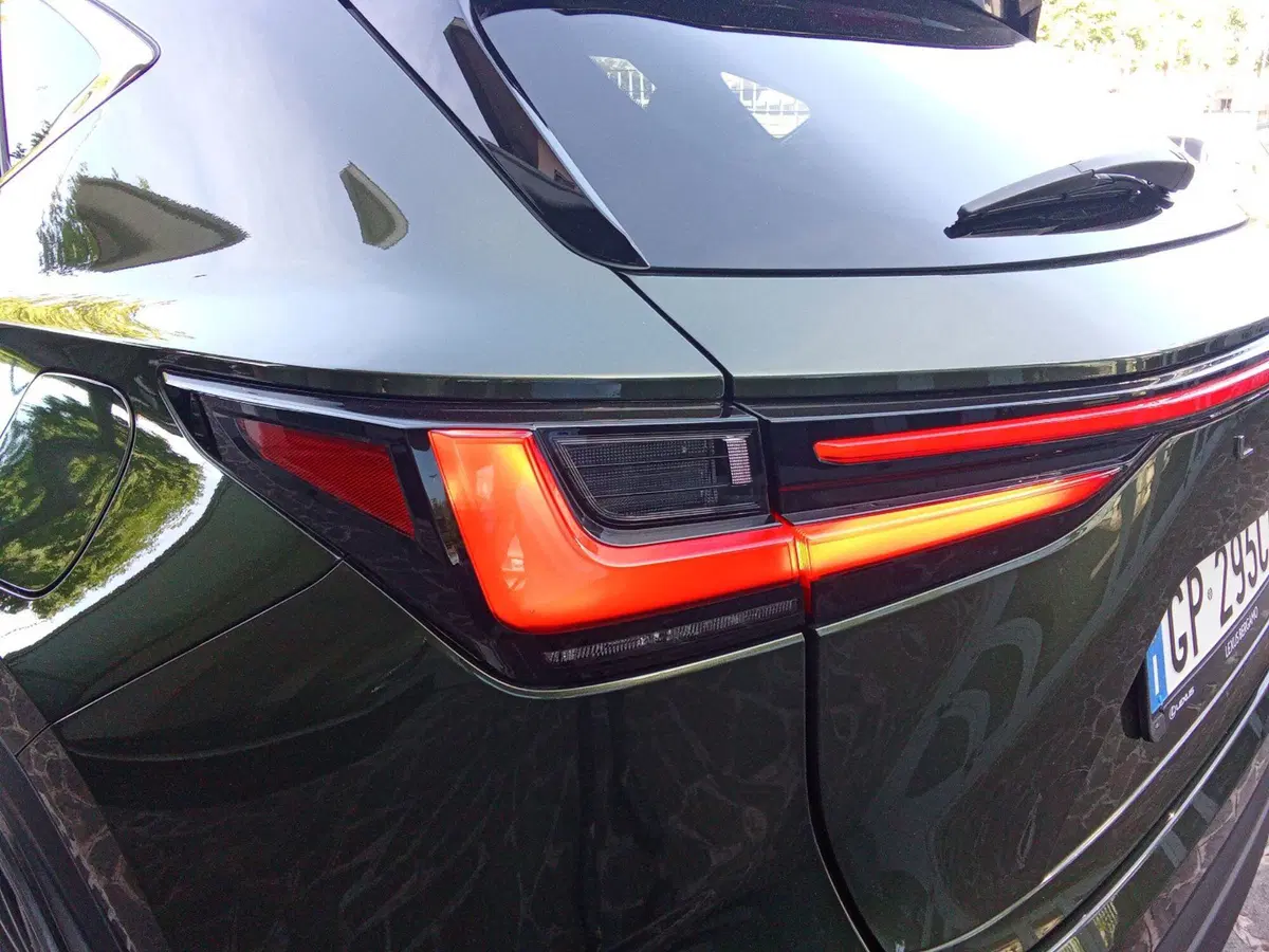 Lexus NX usata a Bergamo (9)