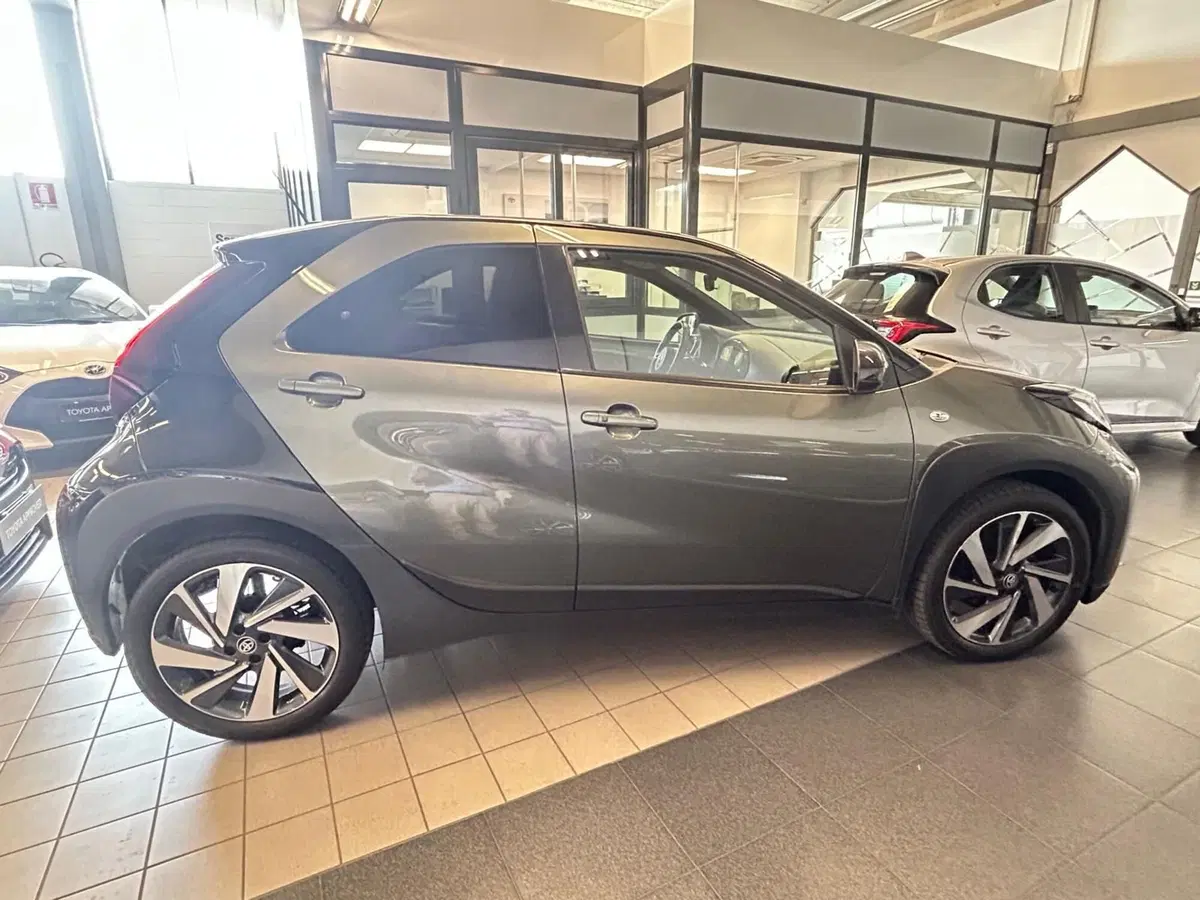 Toyota Aygo X usata a Bergamo (14)