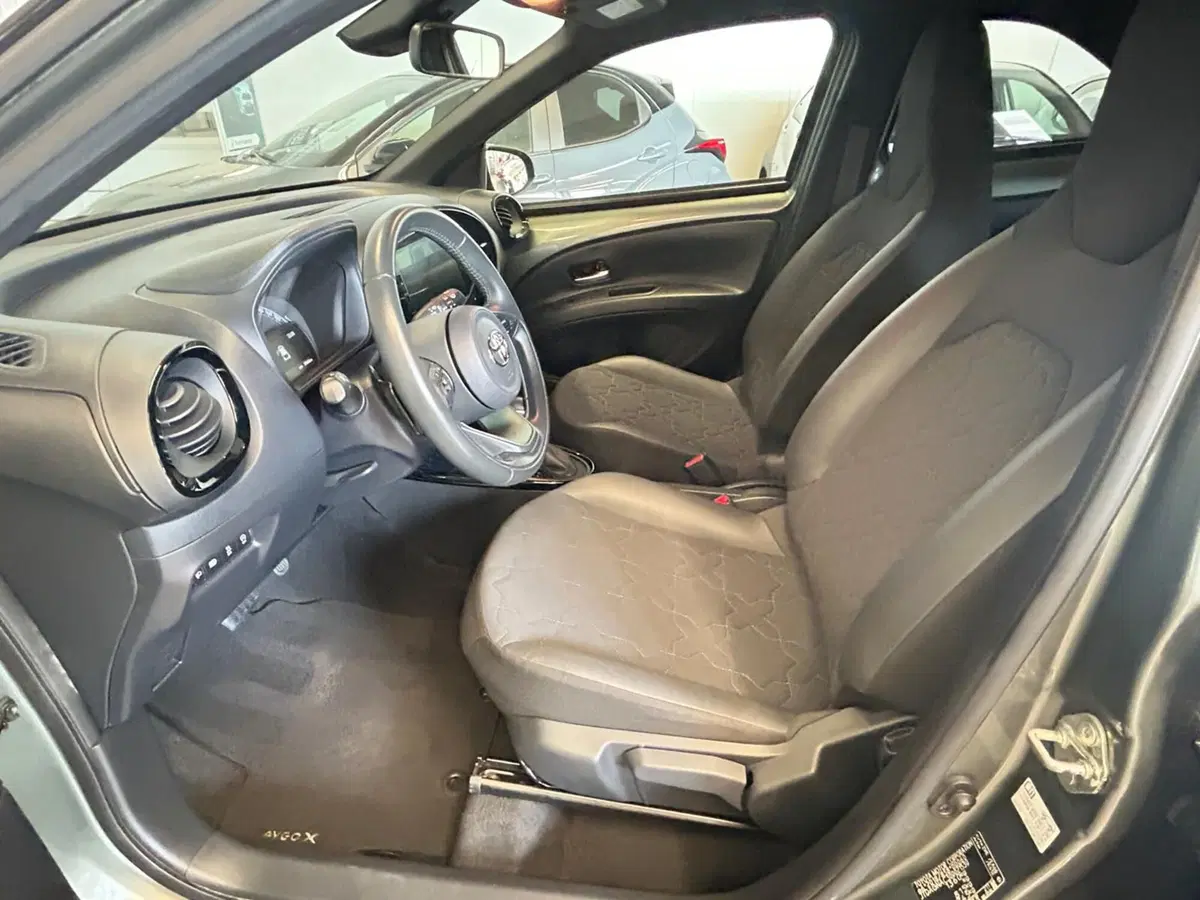 Toyota Aygo X usata a Bergamo (7)