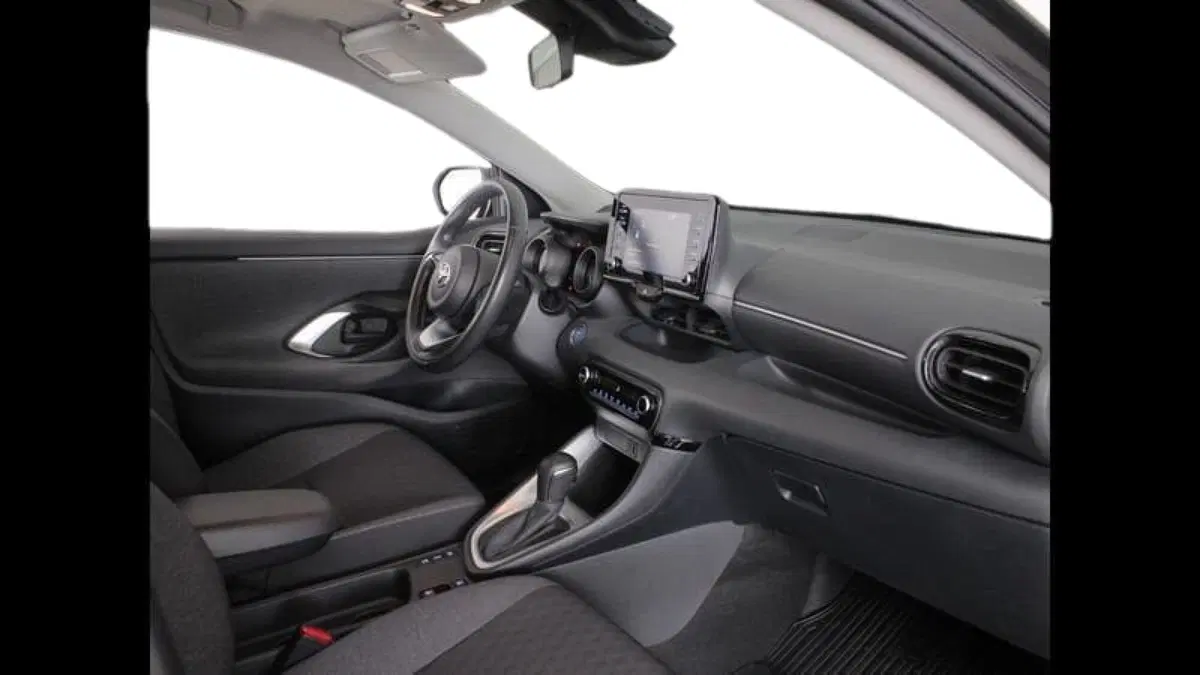Toyota Yaris usata a Bergamo (8)