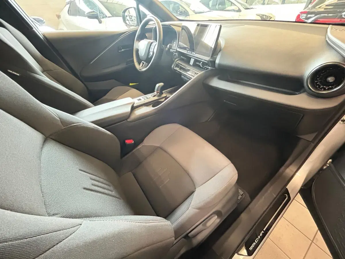 Toyota Toyota C-HR usata a Bergamo (6)