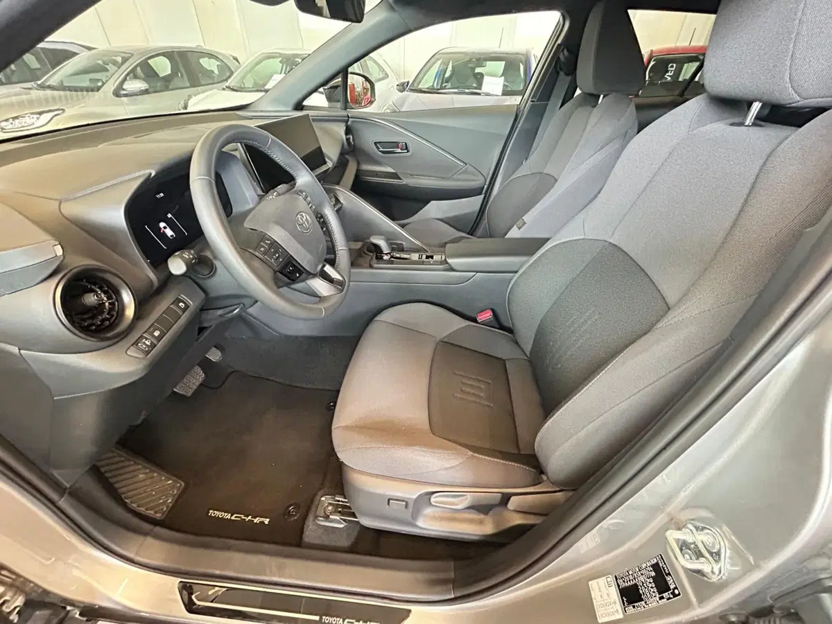 Toyota Toyota C-HR usata a Bergamo (9)