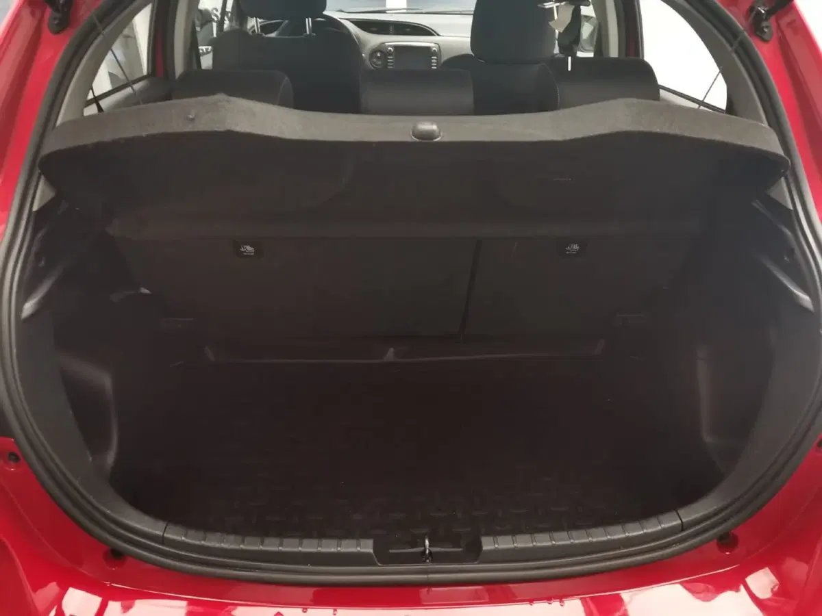 Toyota Yaris usata a Bergamo (11)