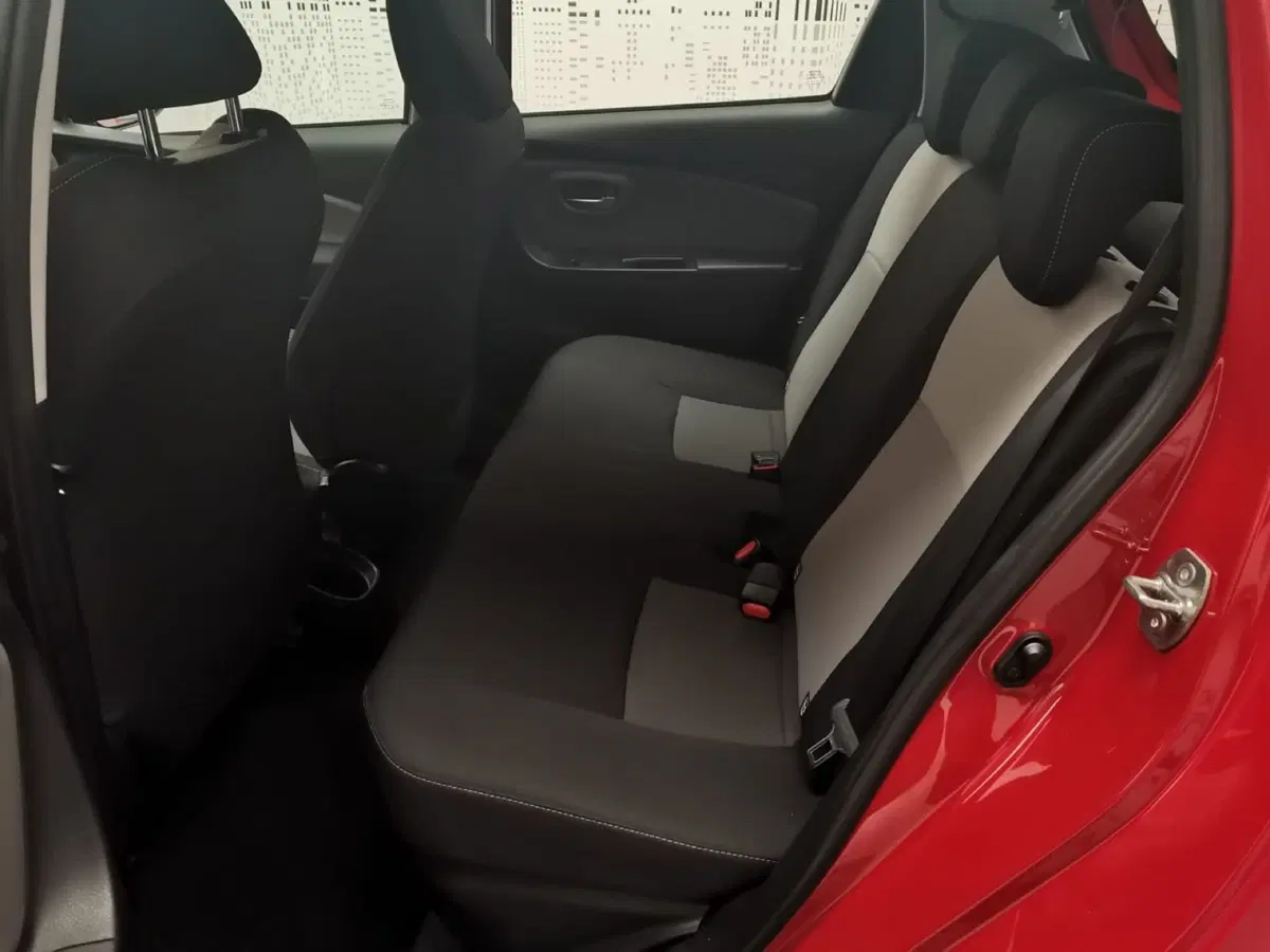 Toyota Yaris usata a Bergamo (16)