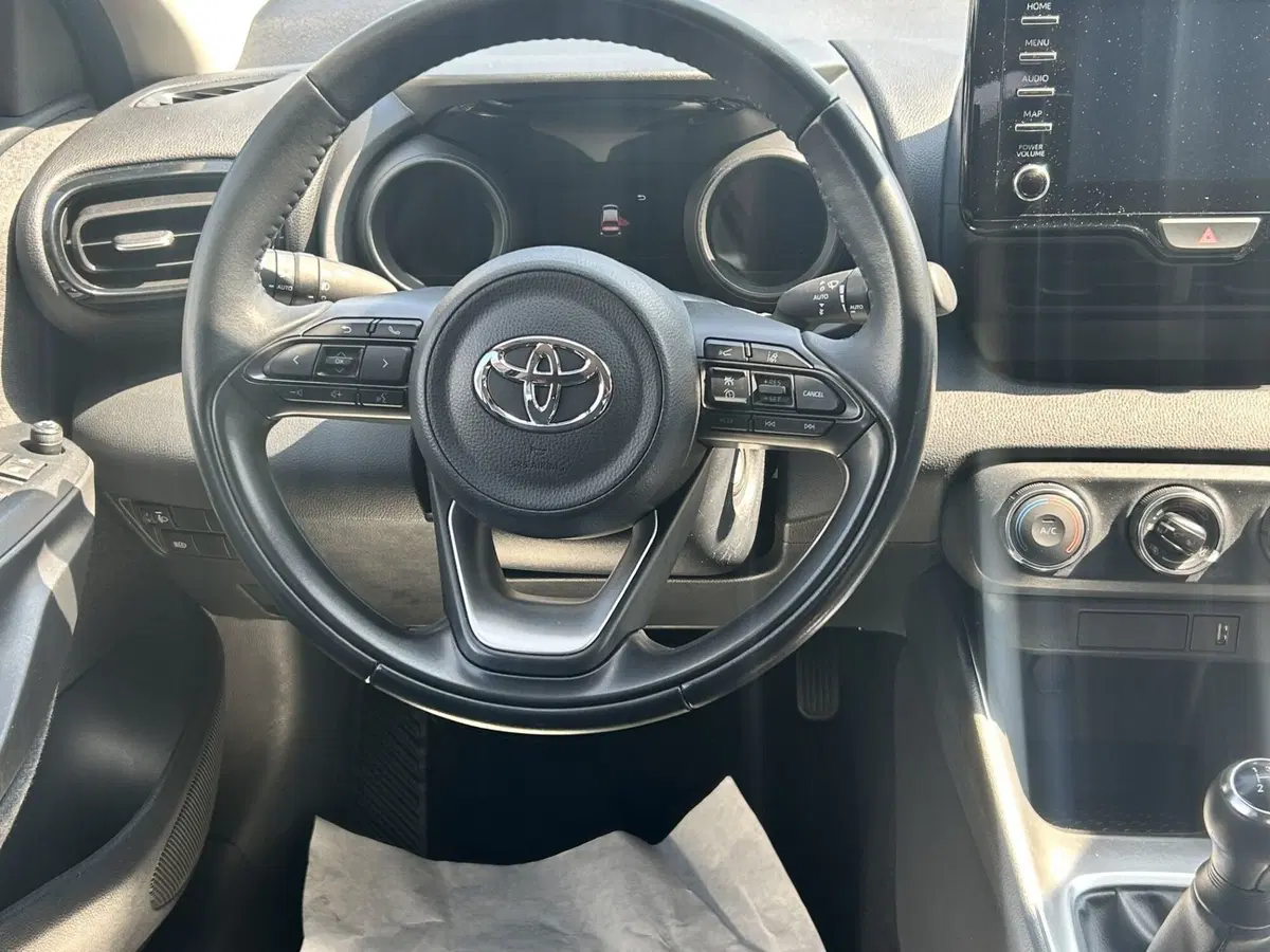 Toyota Yaris usata a Bergamo (13)