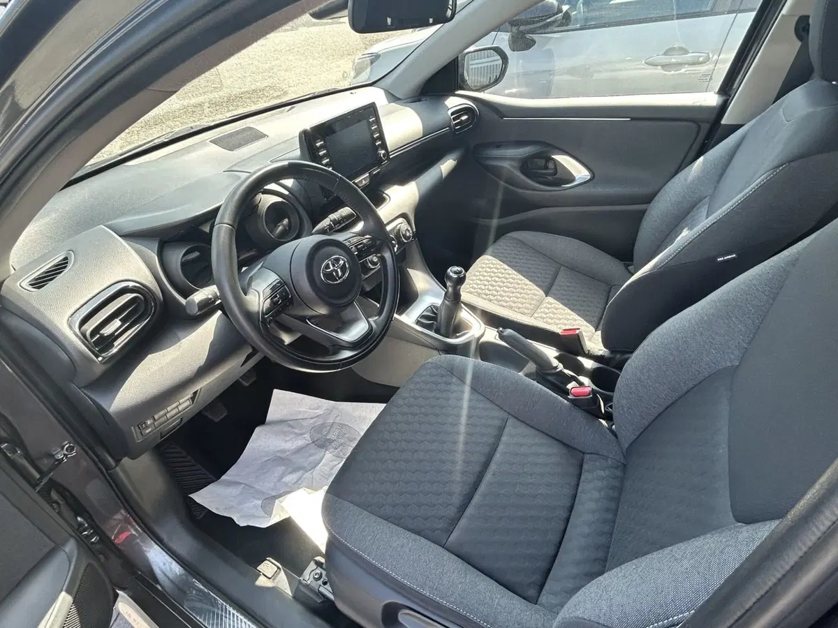 Toyota Yaris usata a Bergamo (14)