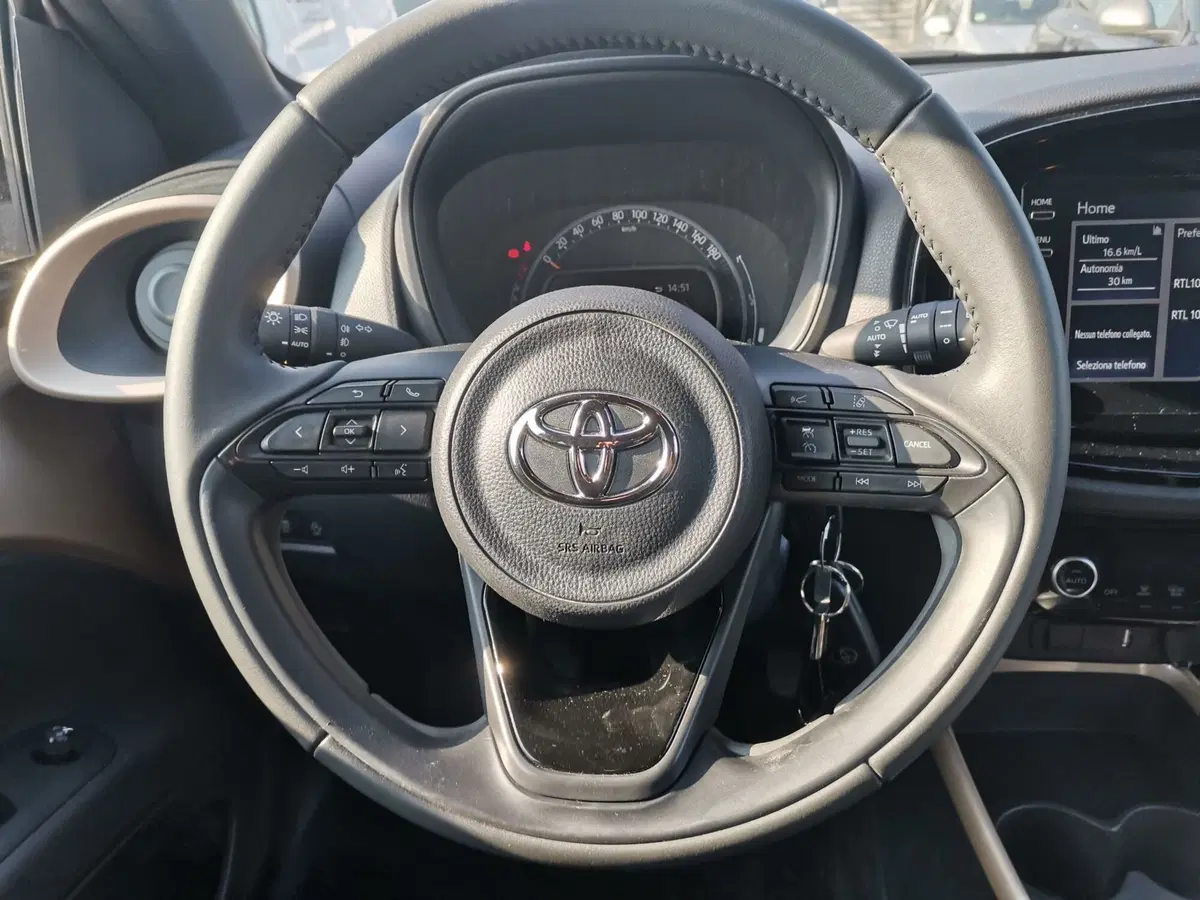 Toyota Aygo X usata a Bergamo (16)