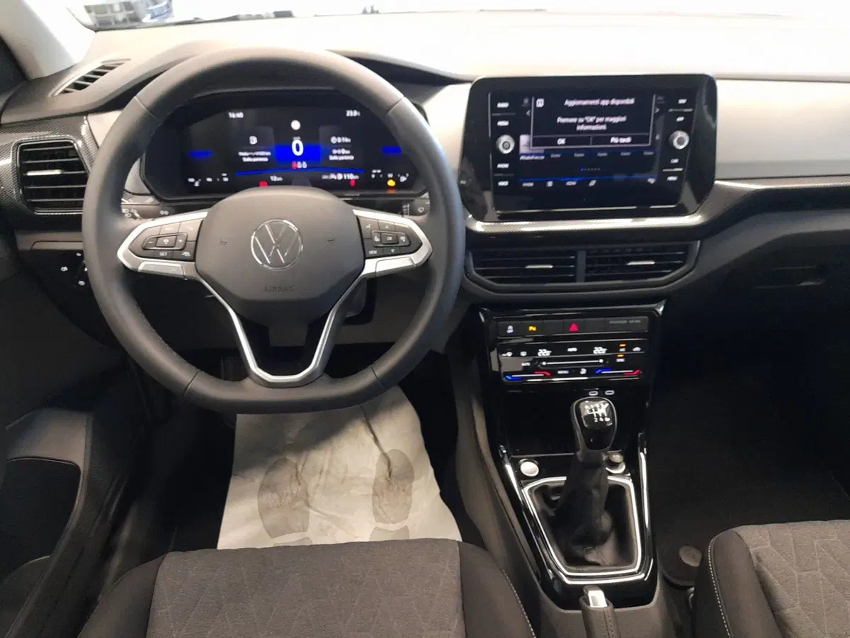 Volkswagen T-Cross nuova a Bologna (16)