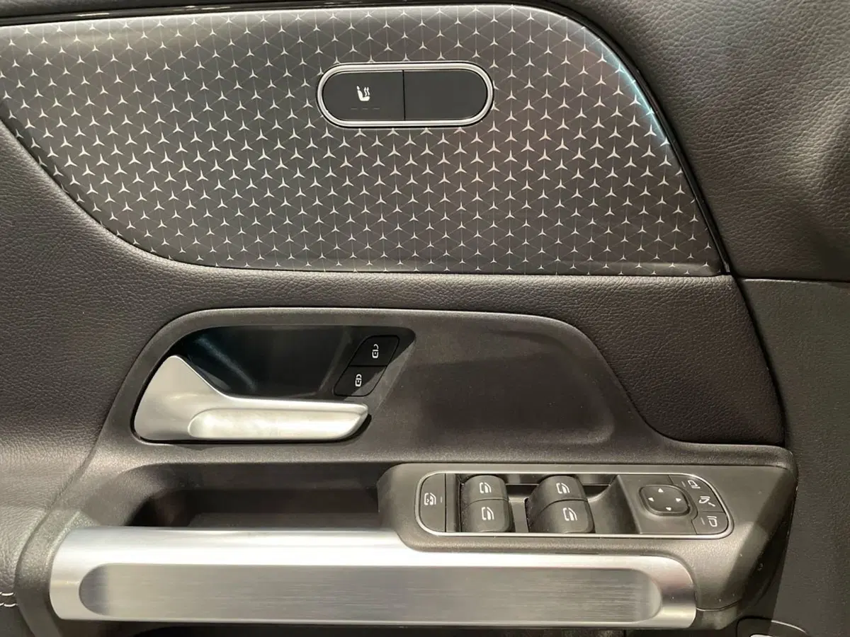 Mercedes-Benz GLB usata a Prato (20)