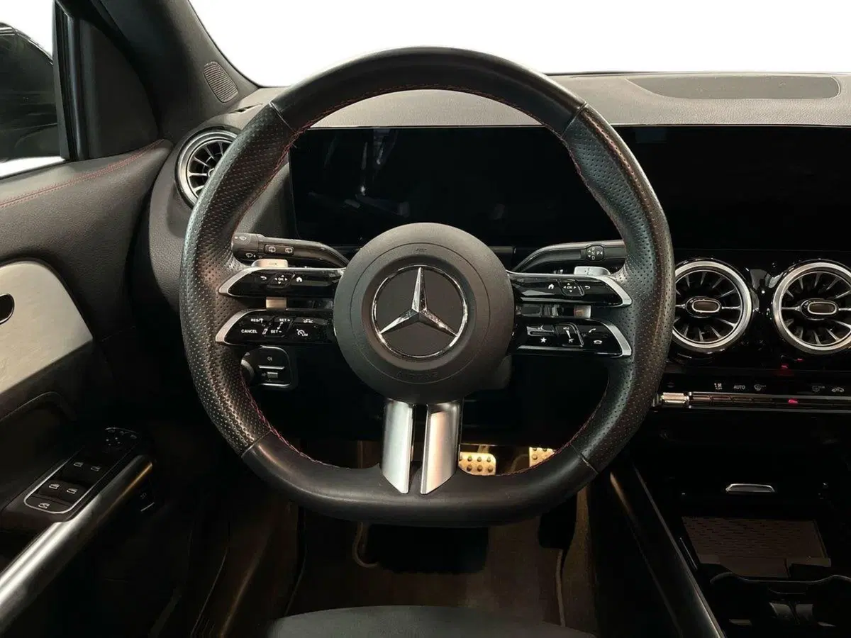 Mercedes-Benz GLA SUV usata a Firenze (11)