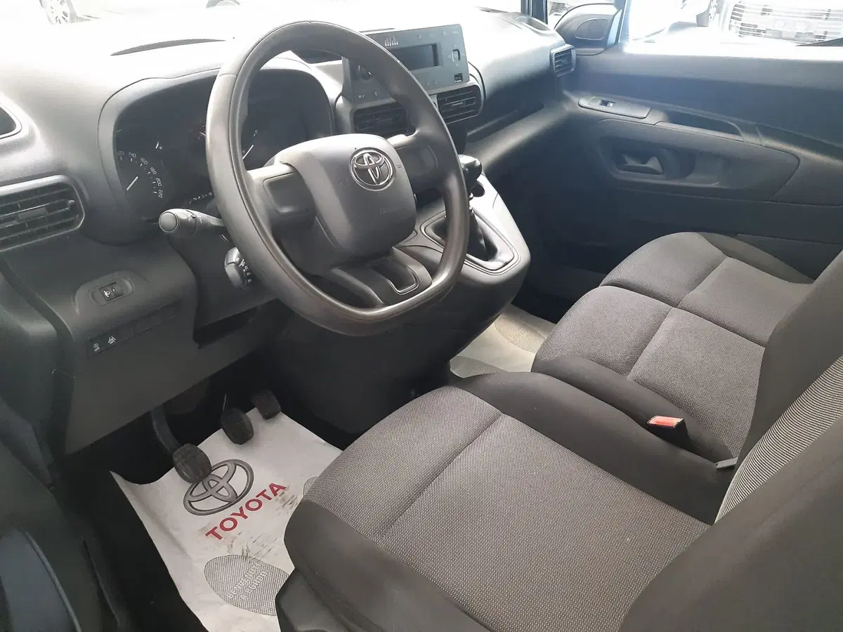 Toyota Proace City Furgone usata a Vicenza (16)