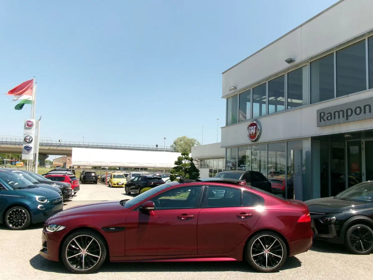 Jaguar XE usata a Venezia (2)